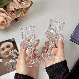 Copa <span class=keywords><strong>de</strong></span> <span class=keywords><strong>Vino</strong></span> Blanca Pequeña y Moderna con Tallo Alto, Linda Copa <span class=keywords><strong>de</strong></span> <span class=keywords><strong>Vino</strong></span> para el Hogar, Estilo Elegante para Chicas, Ambiente Sofisticado, Copa <span class=keywords><strong>de</strong></span> <span class=keywords><strong>Vino</strong></span> <span class=keywords><strong>Dulce</strong></span> - Product Image 4