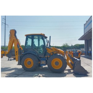 Chargeuse-pelleteuse compacte intégrée 777A, 8,4 tonnes, avec godets 4-en-1 de 1 m³ et 0,2 m³ - Product Image 2