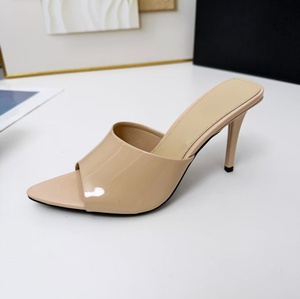 Sandales à talons hauts pour femmes, personnalisées, couleur nude, à bout pointu, avec semelle intérieure en cuir, style sexy et mature, polyvalentes pour cocktails - Product Image 1