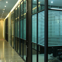 Cloison en verre moderne et fonctionnelle, cadre en aluminium de 84 mm, double vitrage de 5 mm, cloison de séparation commerciale, hôpital, école, maison, bureau