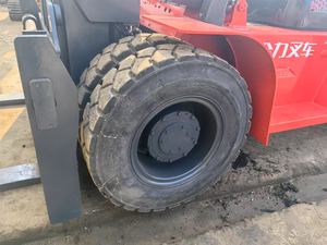 Heli CPCD100 Chariot élévateur 10 tonnes d'occasion Heli CPCD100 CPCD120 Chariot élévateur 12 tonnes diesel avec positionneur latéral - Product Image 6