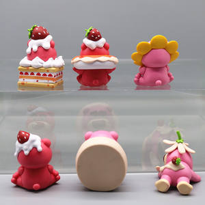 Accesorios de Decoración para Automóviles, Figura de Acción Personalizada en 3D de un Adorable Oso de Fresa de Dibujos Animados, Regalo para Niños, Fiesta de Cumpleaños, Figuras de Acción para Pastel - Product Image 3