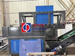 Broyeur à un seul arbre robuste avec système de poussée hydraulique pour déchets - Product Image 6