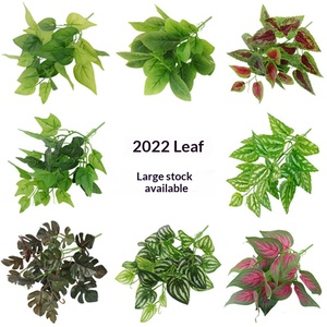 Hojas de hiedra artificial con revestimiento de pegamento, relleno de pared de plástico con plantas, decoración de follaje verde para paredes verticales interiores y exteriores - Product Image 1