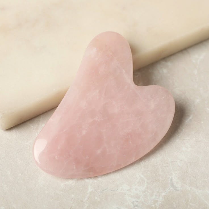 rose quartz gua sha