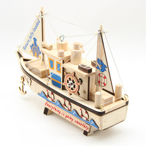 Vente en gros Nouveau produit Cadeau d'anniversaire <span class=keywords><strong>Bateau</strong></span> <span class=keywords><strong>pirate</strong></span> Voile Série Boîte à musique Modèle en bois Artisanat Collection Décoration - Product Image 3