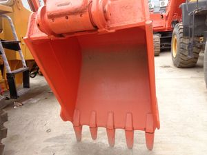 Excavatrice d'occasion Hitachi Ex200-2 200 Ex200-3 à prix avantageux - Product Image 5