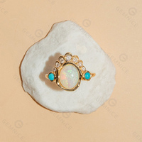 Bague Gemnel Nouvelle Collection en Laiton Plaqué Or de Haute Qualité avec Opale Mary Abstraite pour Femme, Idéale pour Fête, Mariage ou Cadeau