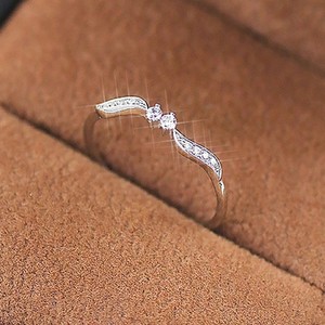 Anillos de Moda para Mujer, Anillo de Compromiso de Aleación Blanca con Engaste Pavé, Diseño Minimalista, Estilo Europeo, Banda Lisa - Product Image 1