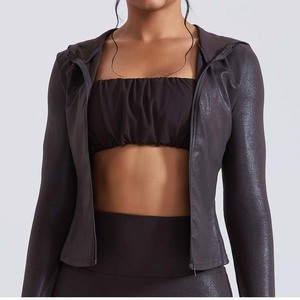 Ensemble de sport YIYI en similicuir effet seconde peau respirant et amincissant pour femme, avec leggings évasés <span class=keywords><strong>taille</strong></span> haute effet push-up, idéal pour le yoga - Product Image 2