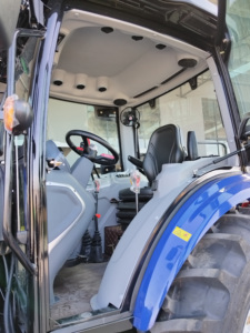 Tractor 4x4 de 50HP en Oferta con Motor Yunnei 8+8 Shuttle CE 1 Año de Garantía - Product Image 4