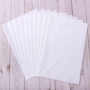 Sacs de courses personnalisés en PE recyclable découpés sur mesure, avec poignées, impression hélio, commandes en gros pour supermarchés et entreprises d'épicerie - Product Image 2