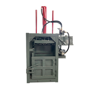Presse hydraulique verticale multifonctionnelle très vendue pour le compactage de produits plastiques - Product Image 4