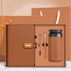 Nuove Idee Prodotto 2026: Set Regalo Aziendale con Taccuino A5, Tazza da Caffè e Souvenir per Uomini e Donne - Product Image 4