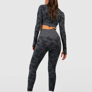 Conjunto de Yoga para Mujer sin Costuras, Leggings de Alta Elasticidad y Top Corto de Manga Larga para Gimnasio - Product Image 4