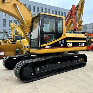 Excavadora hidráulica de cadenas Caterpillar CAT 320BL, máquina de construcción duradera para trabajos pesados de movimiento de tierras y proyectos de construcción. - Product Image 5