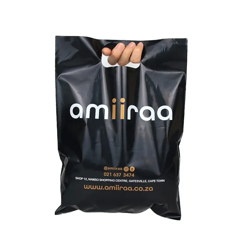 Bolsa de plástico con asa troquelada, bolsa de plástico para llevar la compra, embalaje de ropa, logotipo dorado personalizado impreso en color negro