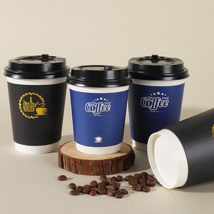 แก้วกาแฟกระดาษสองชั้นพิมพ์ลายโลโก้สีดำทองแบบกำหนดเอง ขนาด 8oz 12oz 16oz พร้อมฝาปิด ขายส่ง - Product Image 2