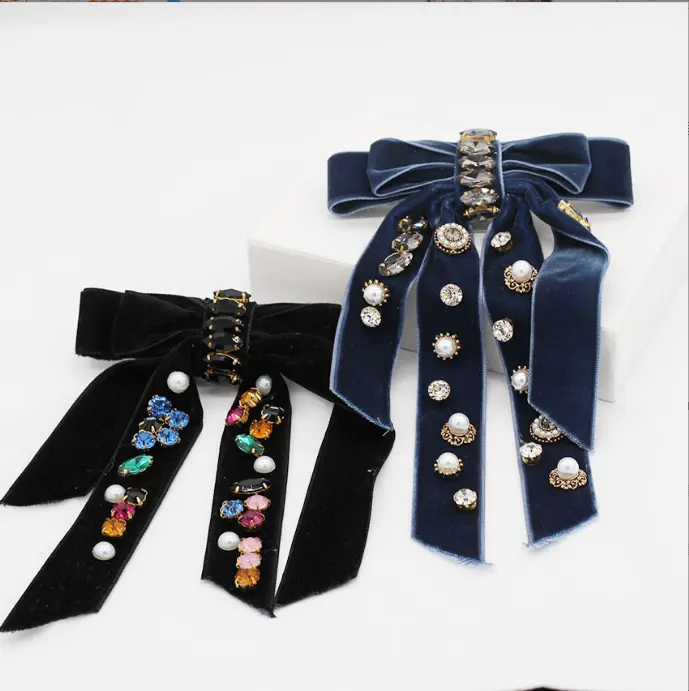 New Fashion Luxury Pearl Butterfly Knot Bow nappa diamond forcine geometriche per le donne accessori per feste di lusso per ragazze