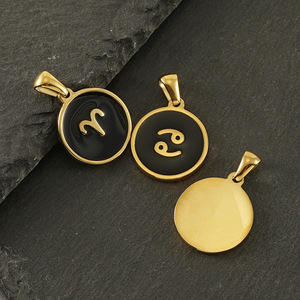 Colgante de esmalte negro con disco redondo de 16 mm y 12 signos del zodiaco |   Acero Inoxidable con Baño de Oro de 18K PVD, Resistente al Agua y Sin Decoloración, para Joyería DIY - Product Image 2