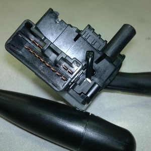 สวิตช์ไฟเลี้ยวสำหรับโตโยต้า โซลูน่า วีออส 84140-0D060 12V อะไหล่ทดแทน - Product Image 3