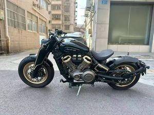 Motocicleta <span class=keywords><strong>de</strong></span> <span class=keywords><strong>Segunda</strong></span> <span class=keywords><strong>Mano</strong></span> Benda1 Napoleon1 450 450cc V-twin Retro Cruiser: Faro LED Redondo y Ruedas Clásicas con Radios - Product Image 3