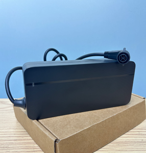 Chargeur de vélo électrique 4 broches de haute qualité pour Mahle X35 / MDA - Compatible avec les batteries Cannondale Obera GT <span class=keywords><strong>Lapierre</strong></span> Merida ESilex - Product Image 1