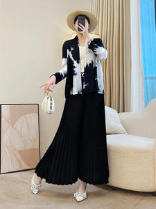 Nuevo Poncho de Primavera para Mujer, Delgado, Plisado, Transpirable, Ecológico, Diseño de Alta Gama, Bloques de Color, Uso Diario Sencillo, Disponible - Product Image 3