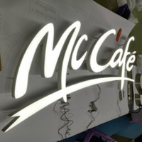 Enseignes en lettres acryliques découpées au laser en gros pour logos d'entreprise et enseignes de réception, enseignes commerciales rétroéclairées pour salons