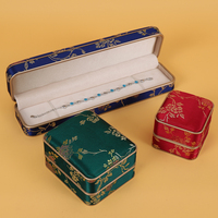 SIFOO Nouveaux présentoirs de luxe en velours pour bijoux, présentant des ensembles de bijoux dans des boîtes à bijoux en soie de style chinois avec logo personnalisé.