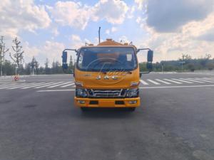 รถดูดและฉีดน้ำแรงดันสูง JAC 6 ลูกบาศก์เมตร สำหรับส่งออก พร้อมเกียร์ธรรมดา 8 สปีด ฟังก์ชั่นคู่ ฉีดน้ำแรงดันสูงและดูดสิ่งปฏิกูล - Product Image 3