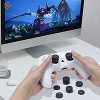 JYS-P5151 Ensemble d'accessoires 12-en-1 pour manette PS5 : Chargeur, manettes, capuchons de joystick en silicone, capuchons de protection, support de caméra