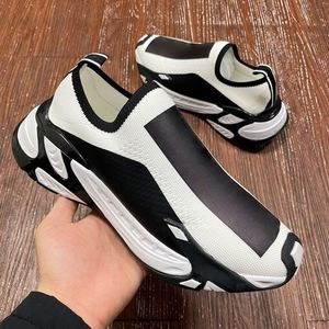 Chaussures de sport originales et tendance, personnalisées, confortables, antidérapantes, pour hommes, avec amorti, de la marque de luxe JiuZhou - Product Image 2