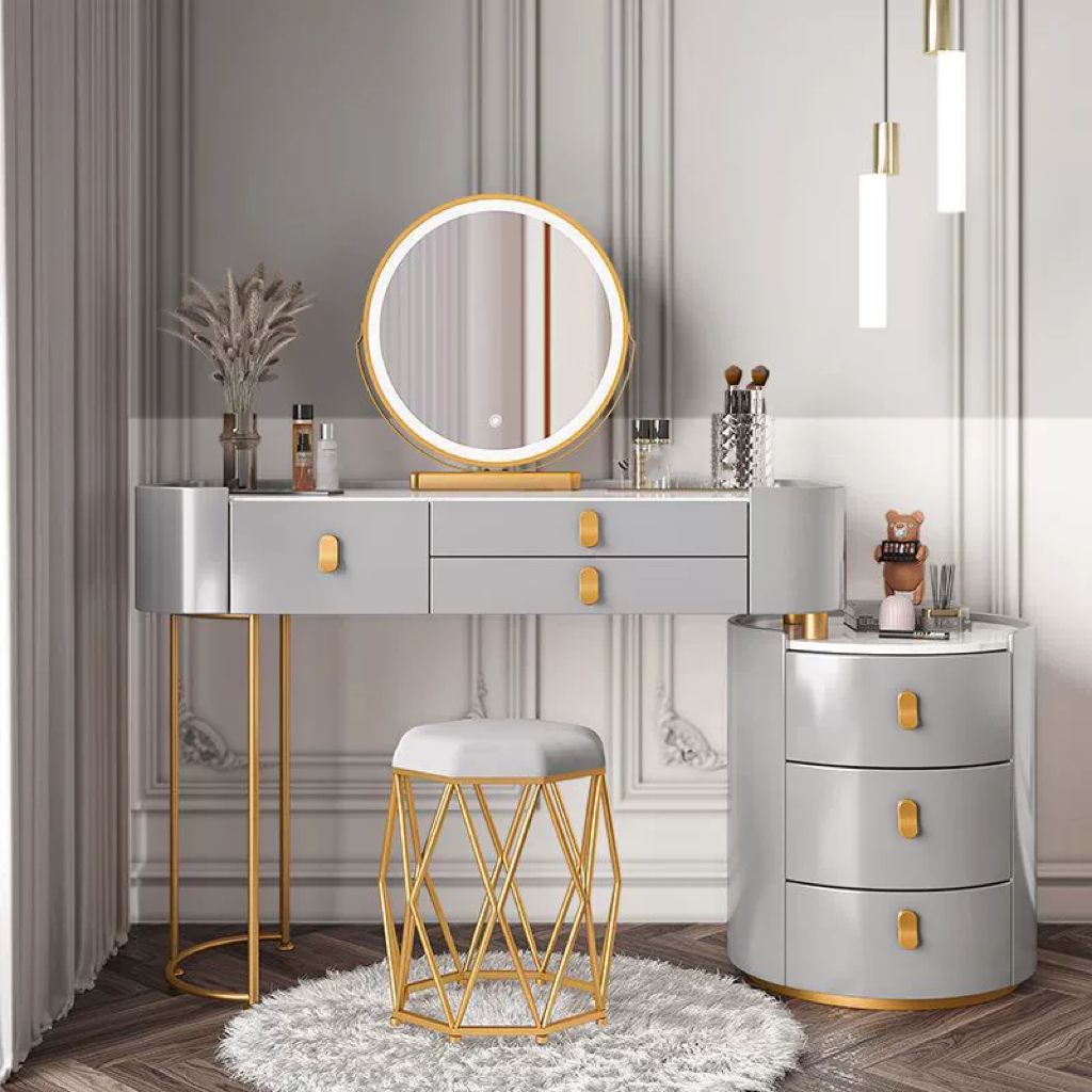 สีเทาเข้ม