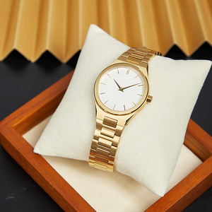 Pequeña cantidad a granel al por mayor reloj de cuarzo con tono dorado de acero inoxidable 5ATM resistente al agua amado reloj analógico estándar - Product Image 3