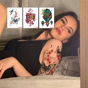 Pegatinas de <span class=keywords><strong>tatuaje</strong></span> de arte corporal temporal de estilo para hombres/mujeres, flores impermeables, tatuajes corporales para brazos impresos <span class=keywords><strong>en</strong></span> papel - Product Image 1