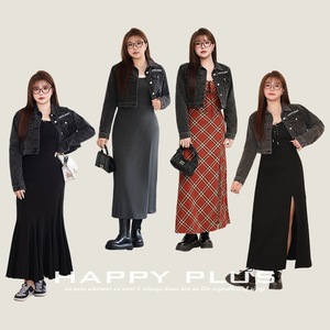 Chaqueta Vaquera Corta para Mujer Talla Grande, Estilo Retro, Color Negro Sólido, Algodón de Grosor Medio, Botones, Manga Larga - Product Image 3