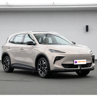 Nouvelle voiture électrique MG ES5 5 portes 5 places avec une autonomie de plus de 700 km et un moteur de 300 kW