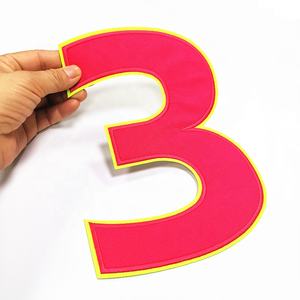 Op maat gemaakte twill stof geborduurde basketbal jersey patches strijk-op stijl twill applicatie nummer patches - Product Image 5