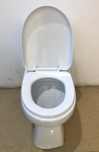 Nouvelle conception <span class=keywords><strong>de</strong></span> toilette monobloc en céramique / WC / WC à double chasse avec abattant à fermeture douce et hauteur confortable pour la maison et l'hôtel - Product Image 4