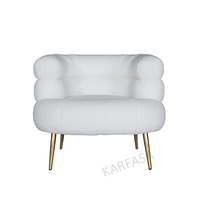 Chaise de loisir nordique moderne en tissu avec pieds en métal doré pour appartement, salon, chambre à coucher, hôtel. Production OEM disponible.