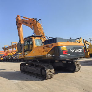Hyundai Robex 305 LC d'occasion Petite mini pelle de 6 tonnes Hyundai 305LC-9T Pelle sur chenilles de 30 tonnes 305-9s - Product Image 2