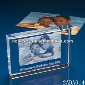 nhà sản xuất Trung Quốc 2d khung ảnh tinh thể đám cưới lưu niệm quà tặng