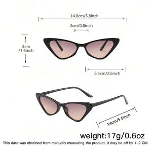 Haute qualité femmes rétro petit cadre oeil de <span class=keywords><strong>chat</strong></span> lunettes de soleil UV400 lentilles optiques PC matériel en gros pour les vacances loisirs - Product Image 4