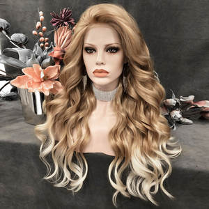 Perruques synthétiques transparentes Lace Front de 26 pouces Celebrity Blonde miel ondulée avec des pointes blanches Perruques Lace Frontal résistantes à la chaleur - Product Image 2