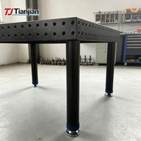 Table de soudage modulaire 3D D16 de haute précision en acier nitrué avec système de fixation pour assemblage précis et plateforme de travail