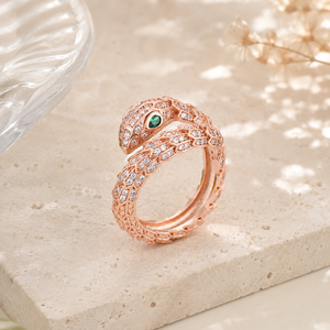 Anello Aperto Regolabile con Testa di Serpente e Finitura Texturizzata per Donne - Product Image 3