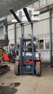 Chariot élévateur diesel d'occasion LGP Série G3 Heli 5 tonnes, chariot élévateur TCM 5 tonnes, chariot élévateur Heli 3 mât 4,5 m d'occasion à Shanghai, Chine - Product Image 3