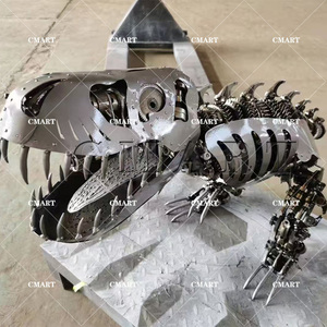 Escultura Animatrónica para Jardín Exterior, Hecha a Mano con Metal Reciclado, Diseños Personalizados Grandes - Product Image 6