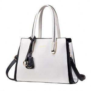 Hot ProducCustom Emboss Logo <b>Hand</b> Bags Fashion Large Shoulder Tote Bags Women Handbag for Ladies - Product Image 2